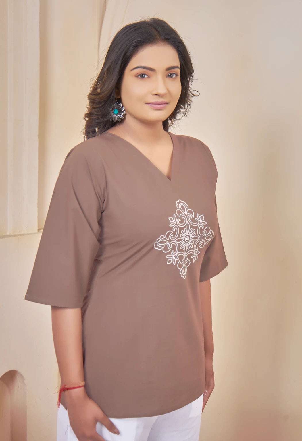 VINTAGE VINE COFFEE BROWN AARI SUMMER SHORT KURTA