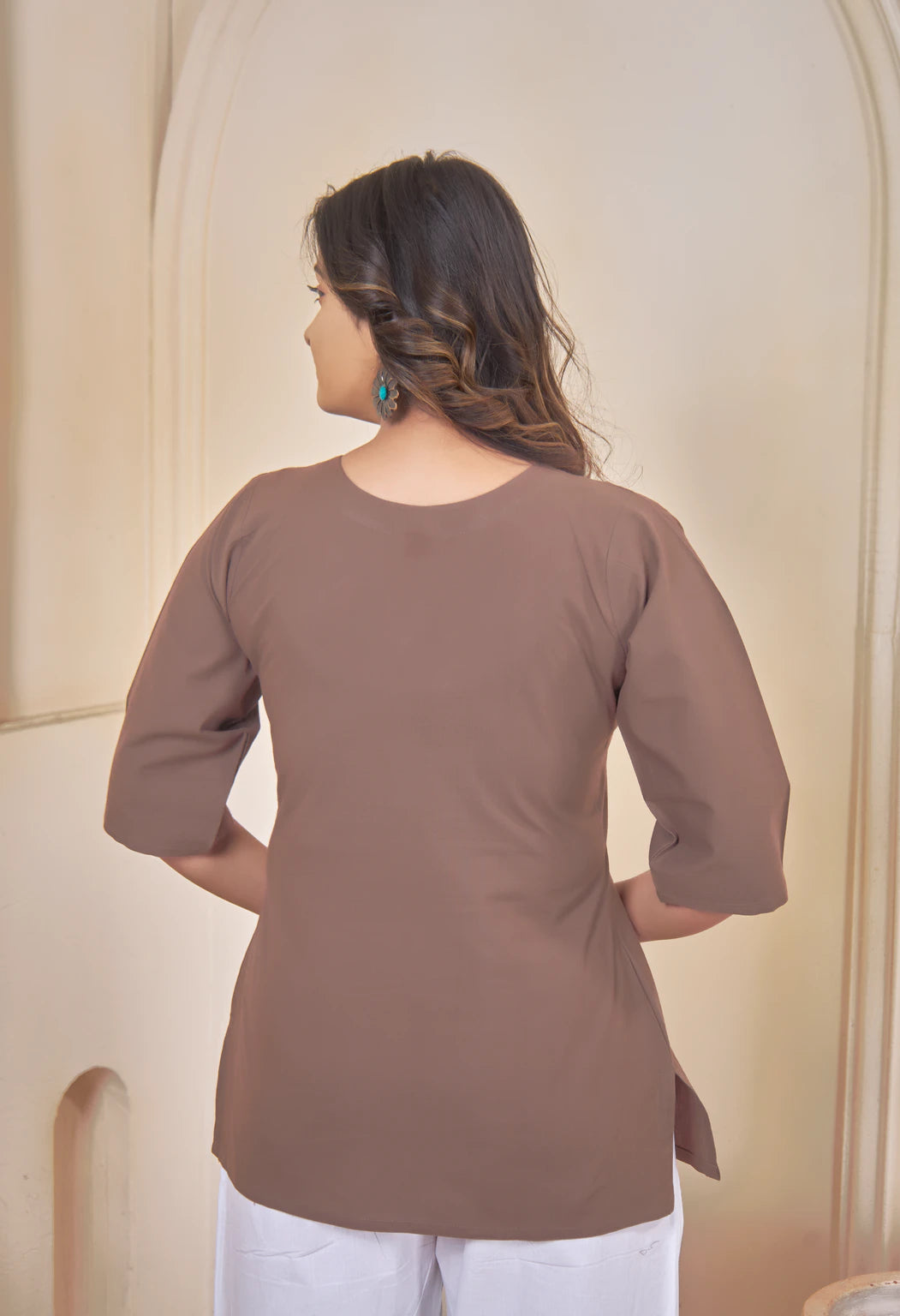 LOTUS BLOOM COFFEE BROWN AARI SUMMER SHORT KURTA
