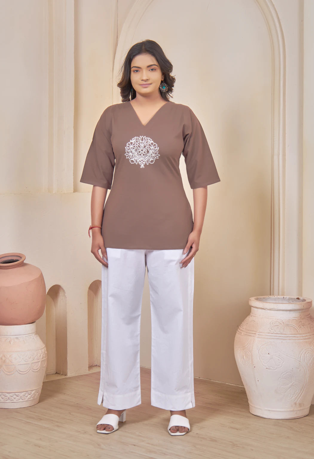 LOTUS BLOOM COFFEE BROWN AARI SUMMER SHORT KURTA