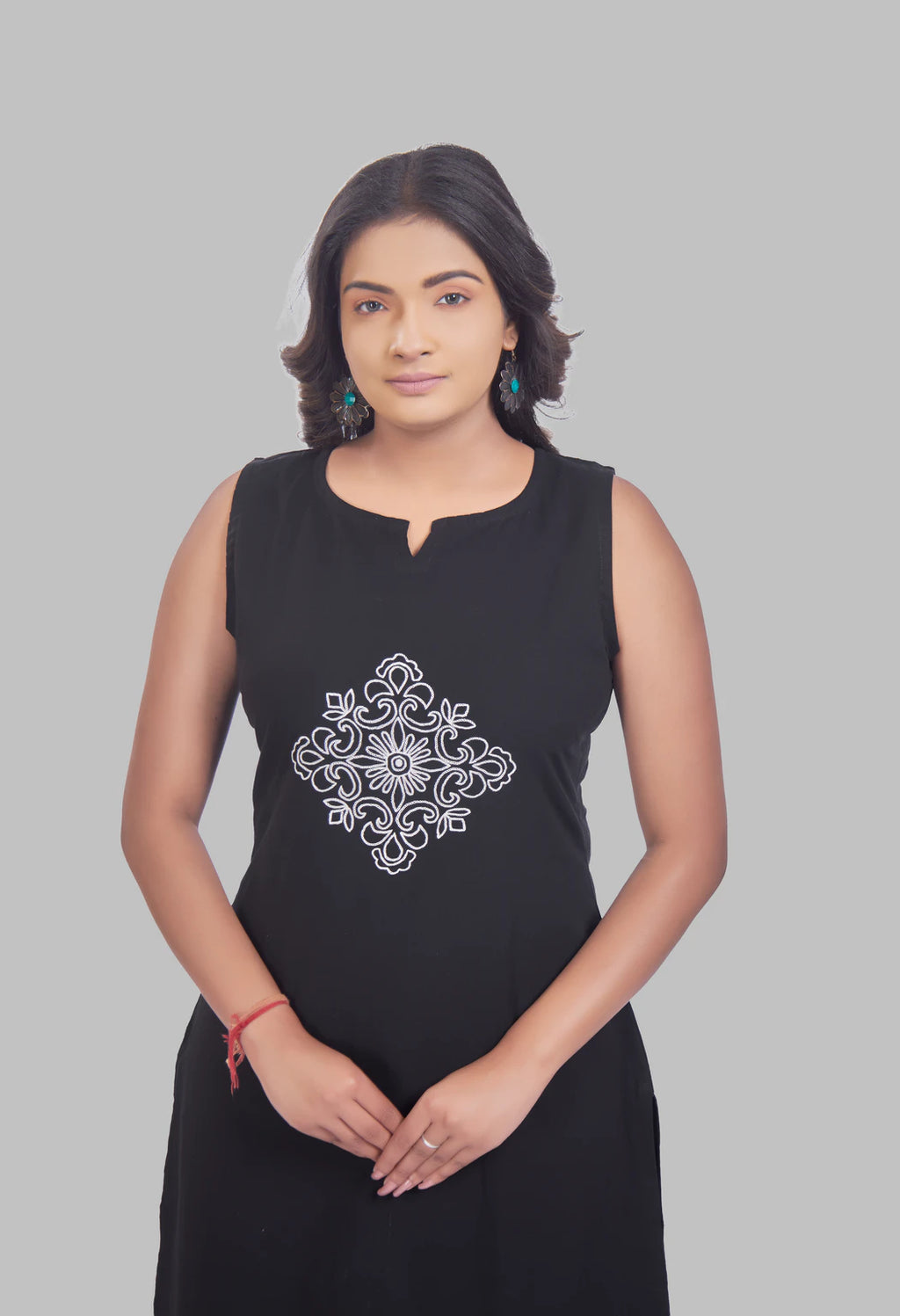 AARI BLACK VINTAGE VINE SLEEVELESS SET
