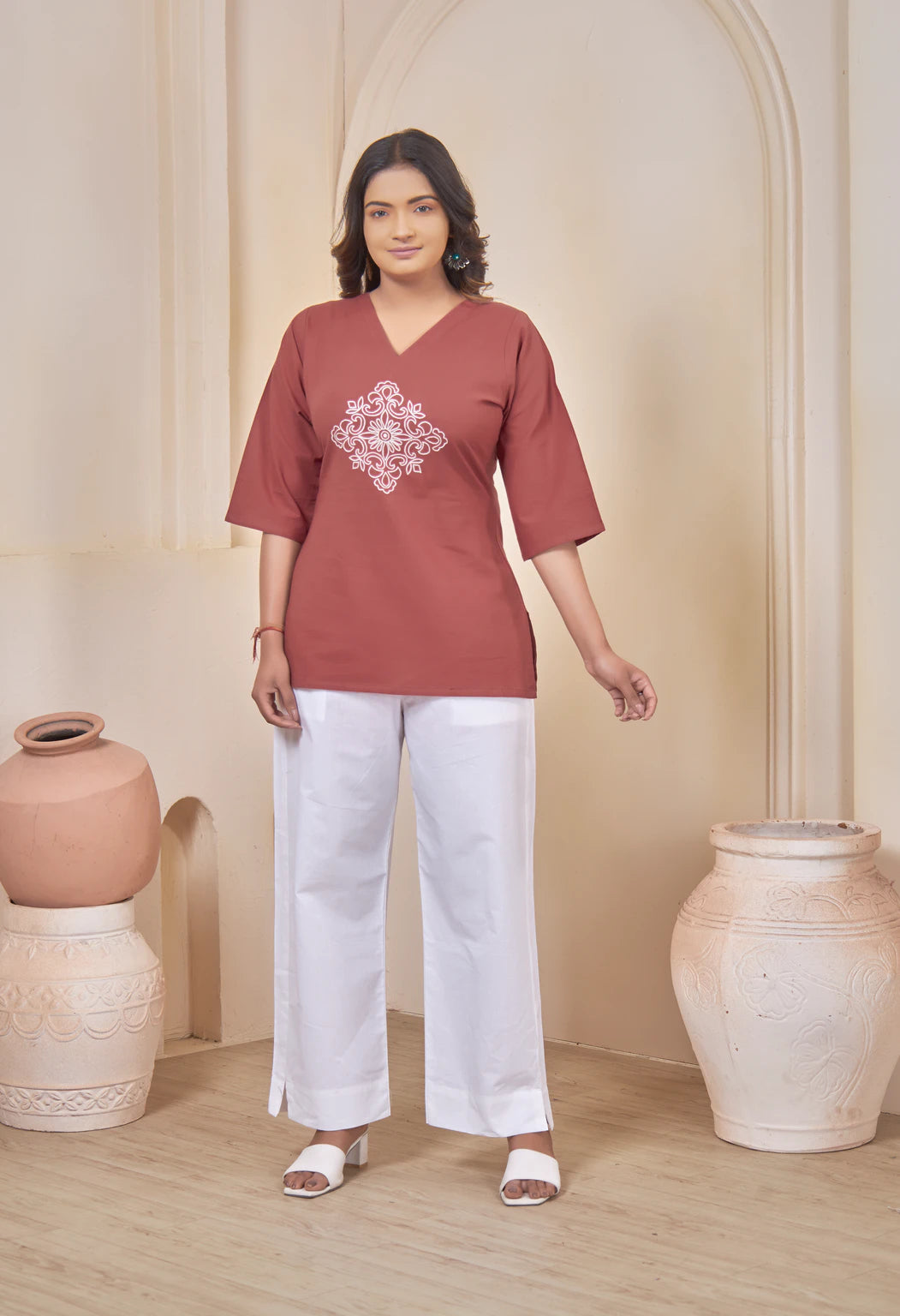 VINTAGE VINE TERRACOTTA AARI SUMMER SHORT KURTA