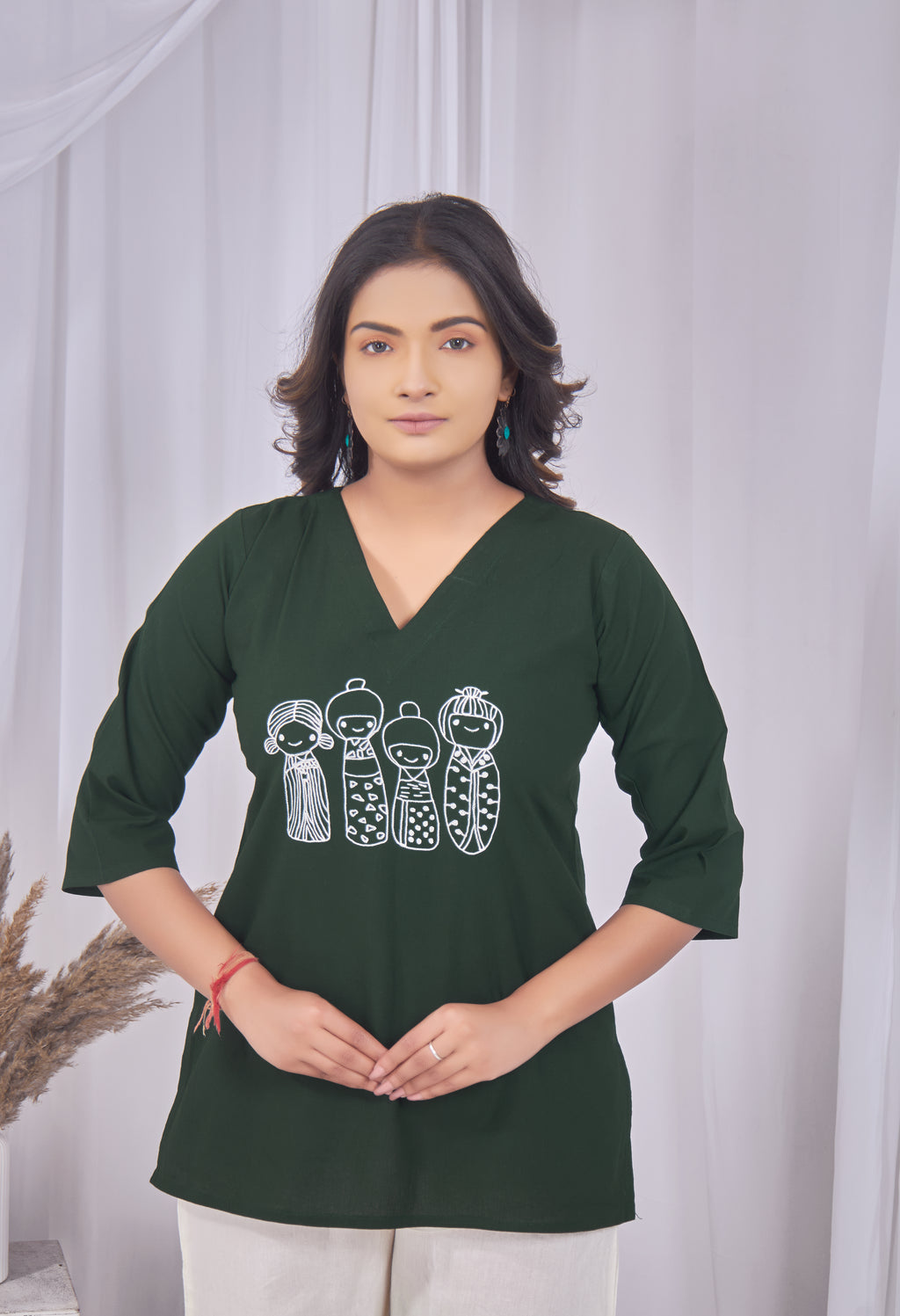 AARI KUTUMBH BOTTLE GREEN SUMMER SHORT KURTA