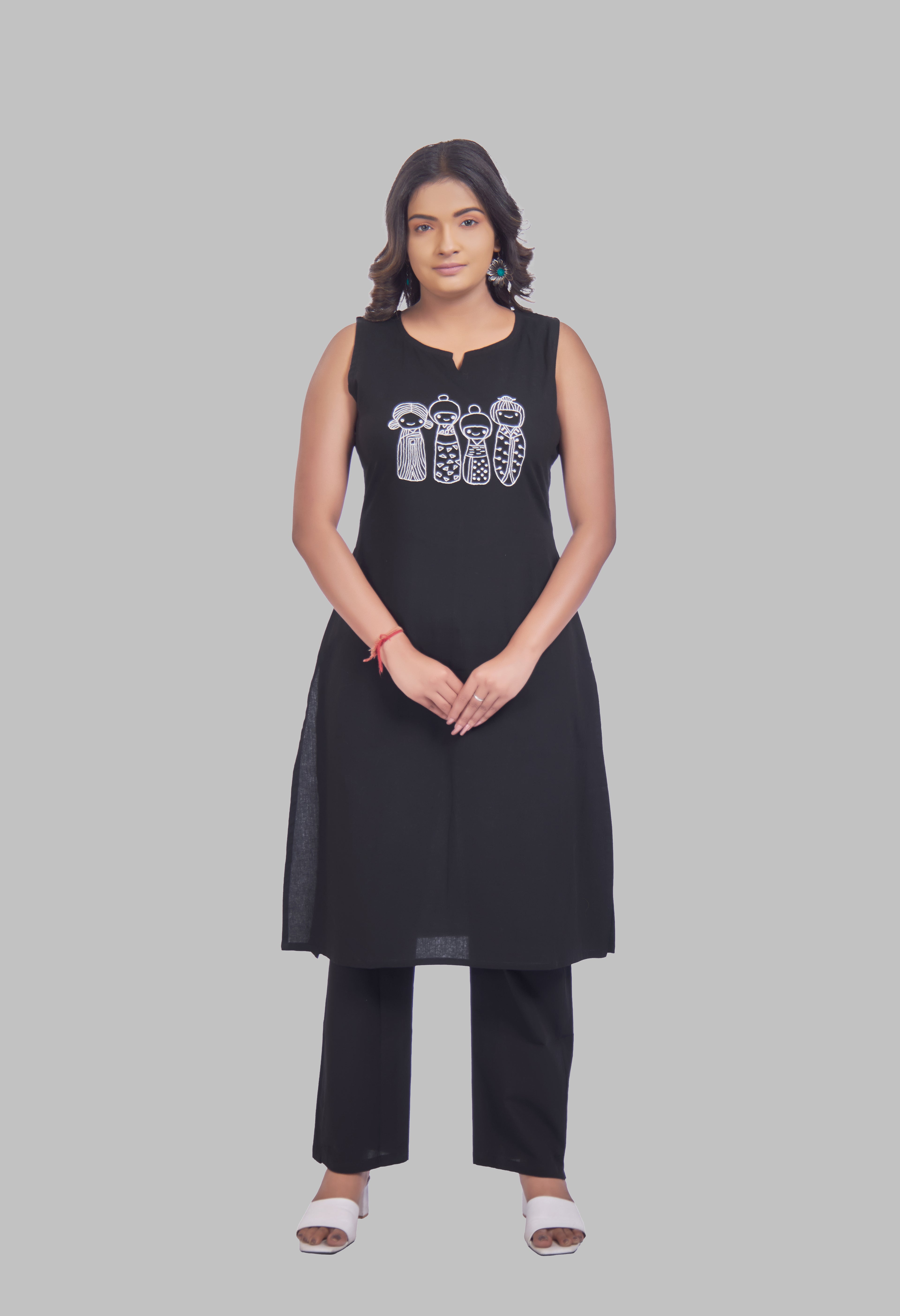 AARI BLACK KUTUMBH SLEEVELESS SET