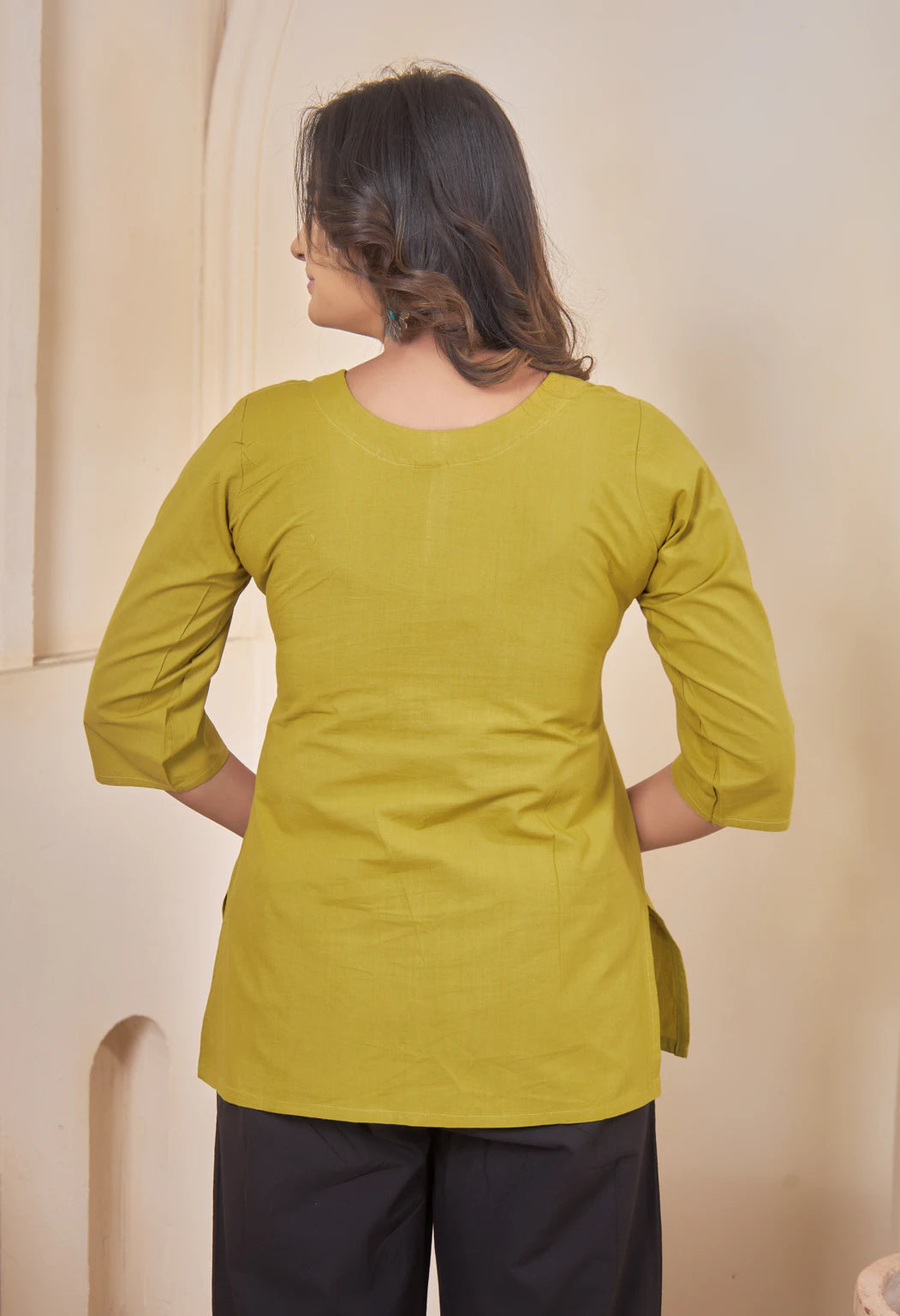 JHAROKHA LIME MUSTARD AARI SUMMER SHORT KURTA