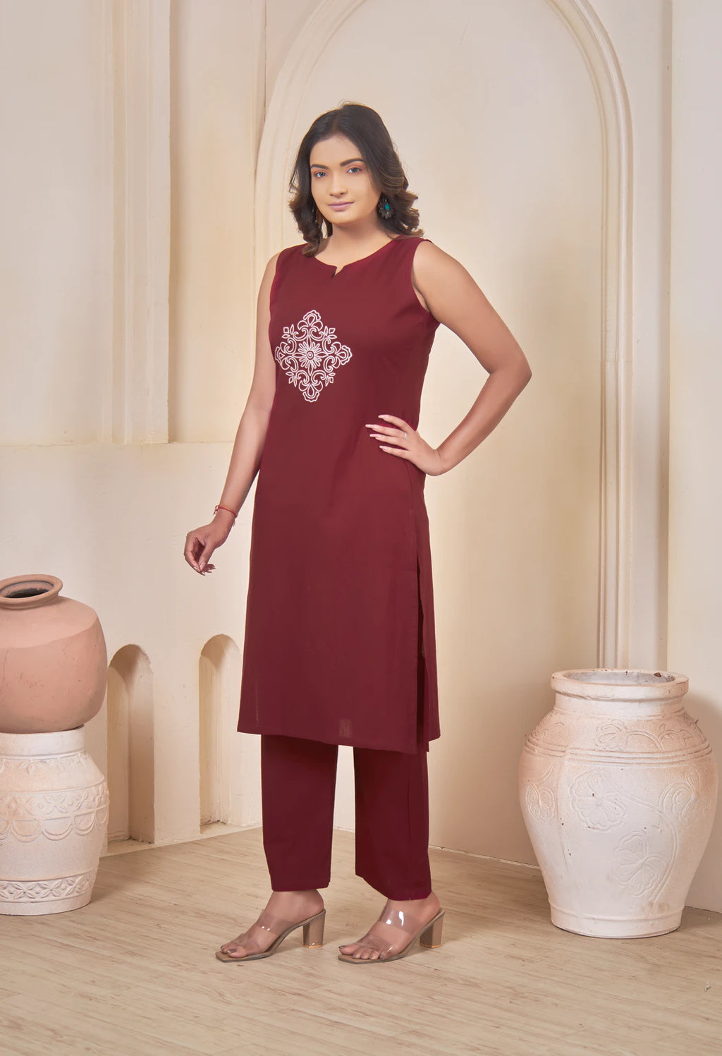 AARI MAROON VINTAGE VINE SLEEVELESS SET