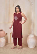 AARI MAROON VINTAGE VINE SLEEVELESS SET