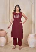 AARI MAROON KUTUMBH SLEEVELESS SET