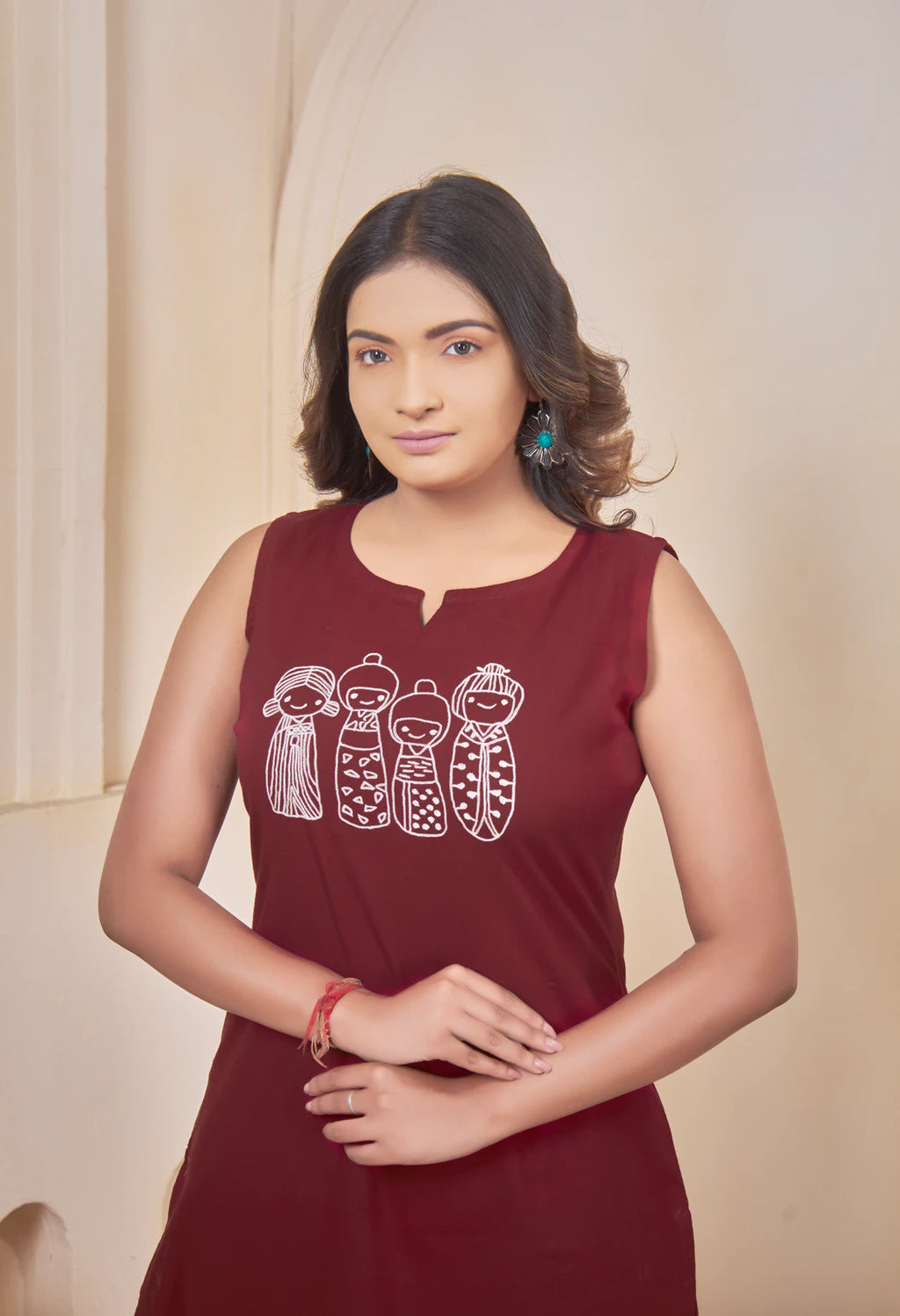 AARI MAROON KUTUMBH SLEEVELESS SET