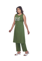 AARI MOSS KUTUMBH SLEEVELESS SET