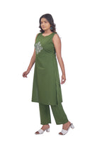 AARI MOSS VINTAGE VINE SLEEVELESS SET
