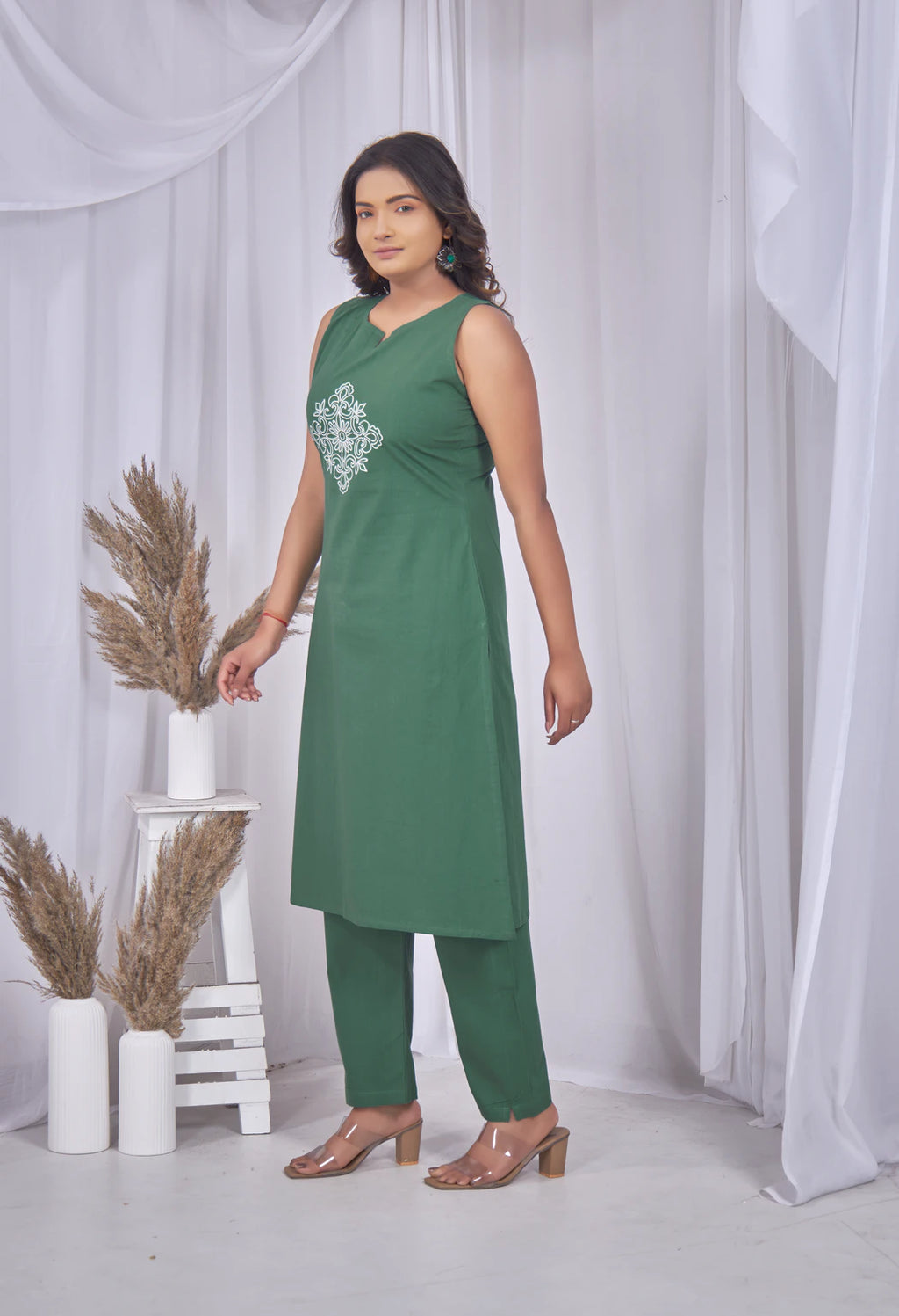 AARI JADE VINTAGE VINE SLEEVELESS SET
