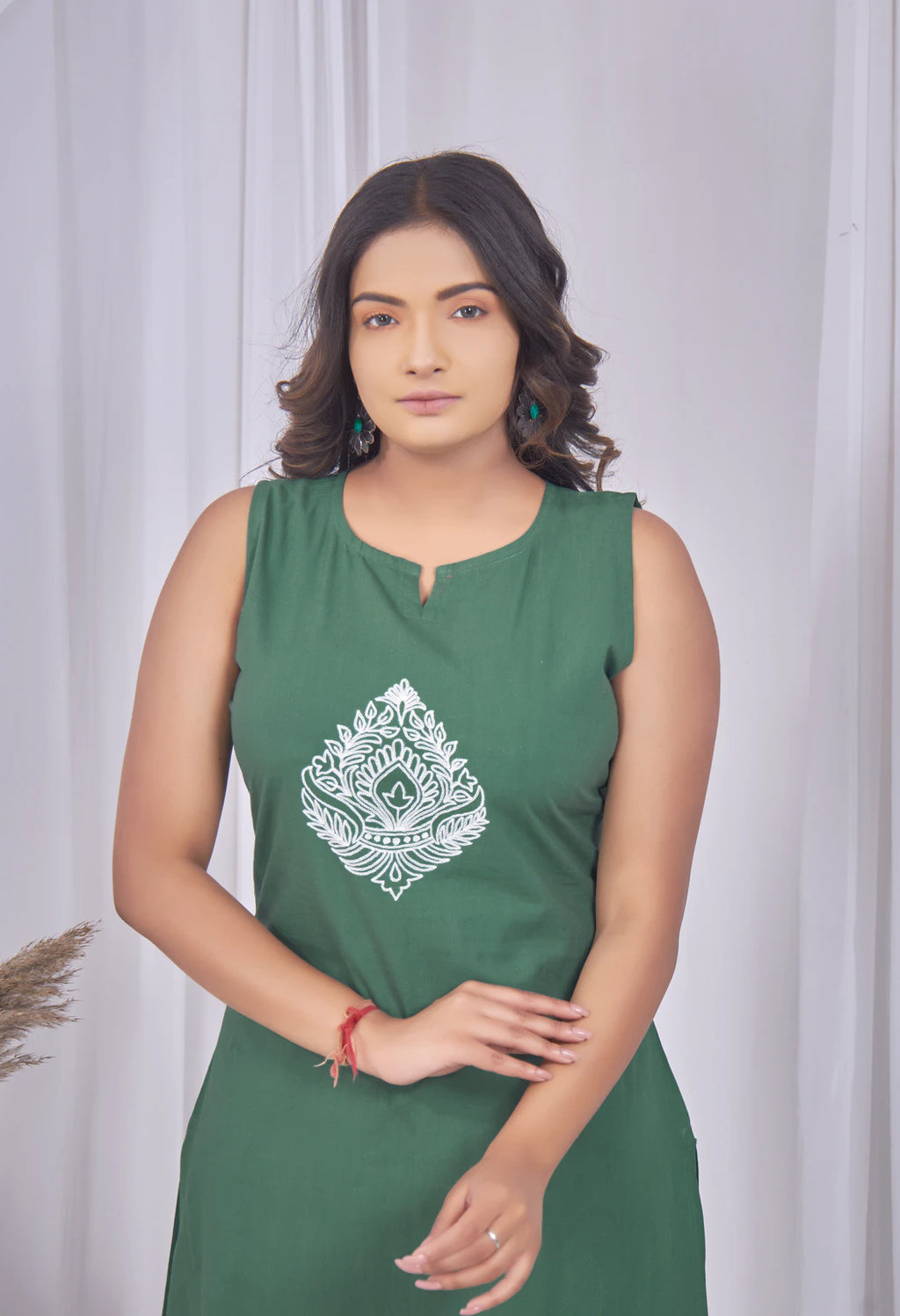 AARI JADE JHAROKHA SLEEVELESS SET