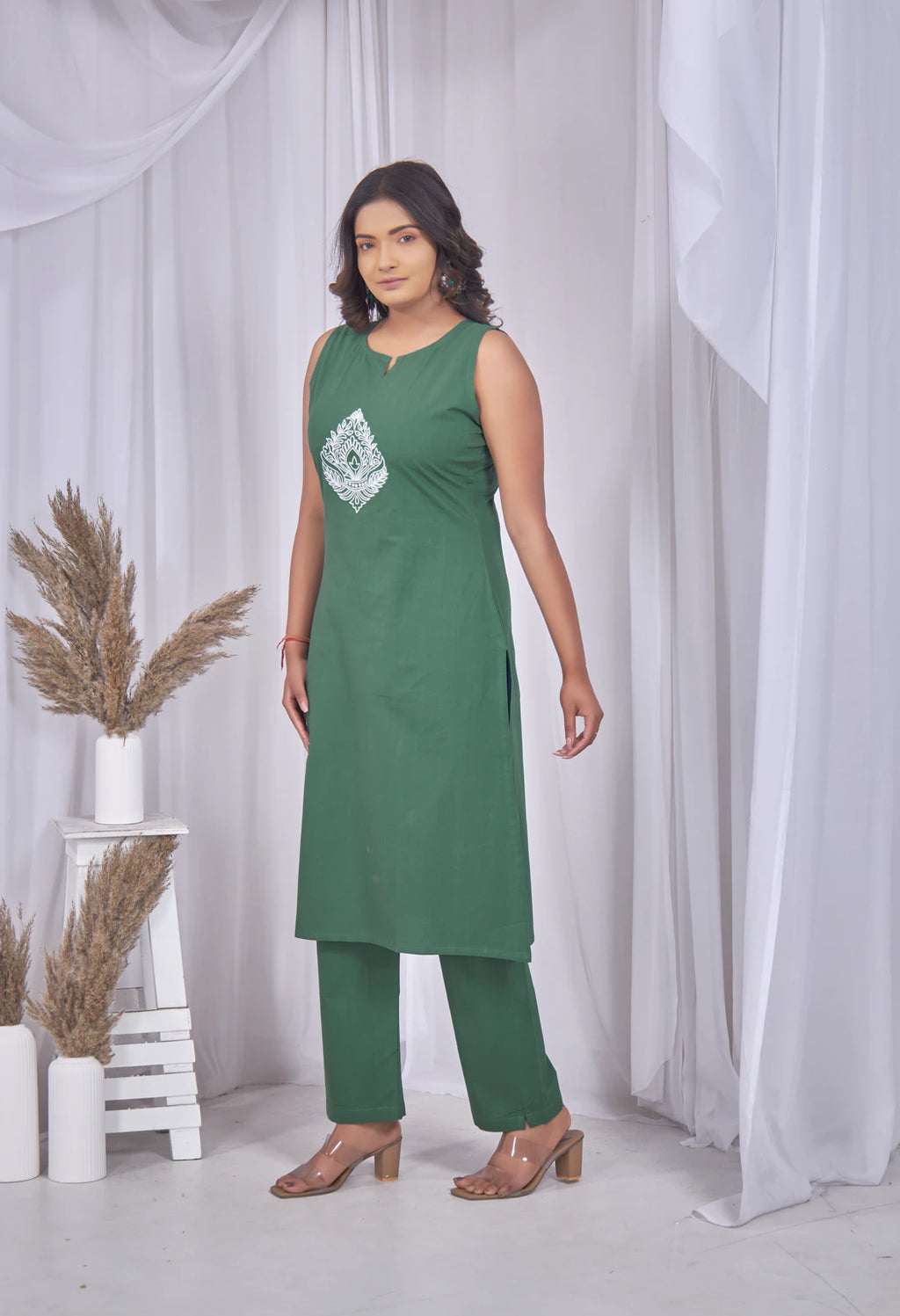 AARI JADE JHAROKHA SLEEVELESS SET