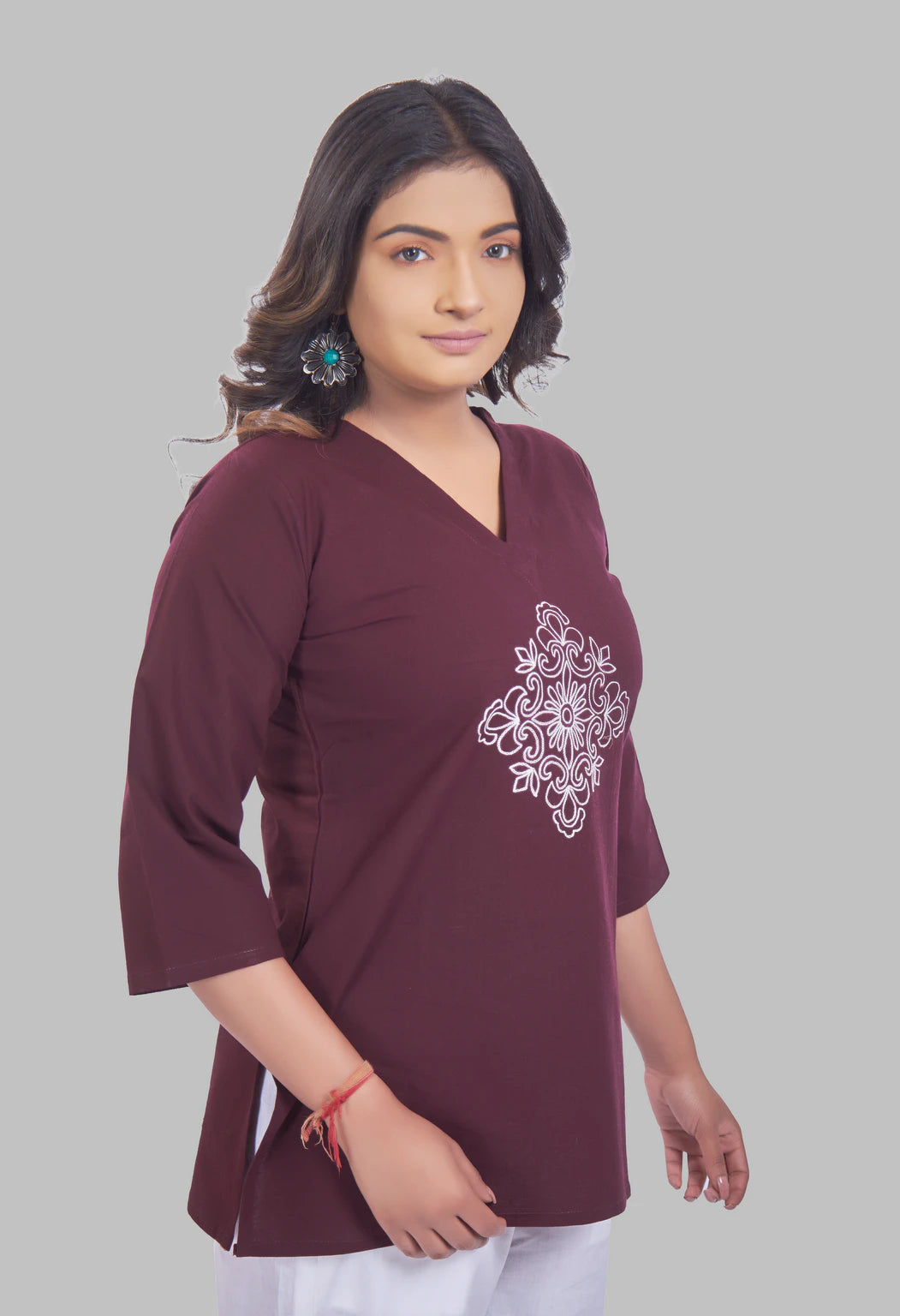 VINTAGE VINE WINE AARI SUMMER SHORT KURTA